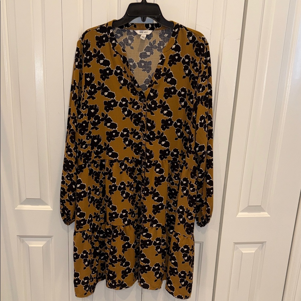 Nine West Mustard and Black Floral Tiered Long Sleeve Dress